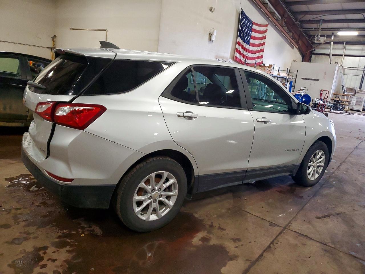2021 CHEVROLET EQUINOX photo 5