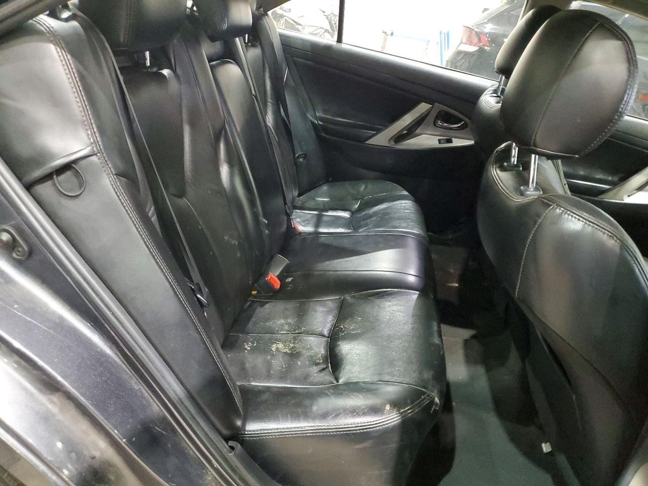 2011 TOYOTA CAMRY BASE photo 19