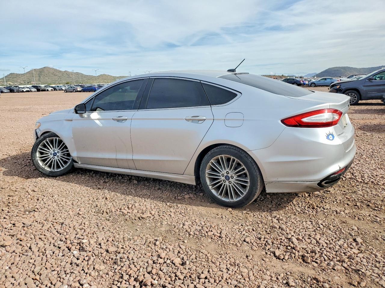 2014 FORD FUSION SE photo 2