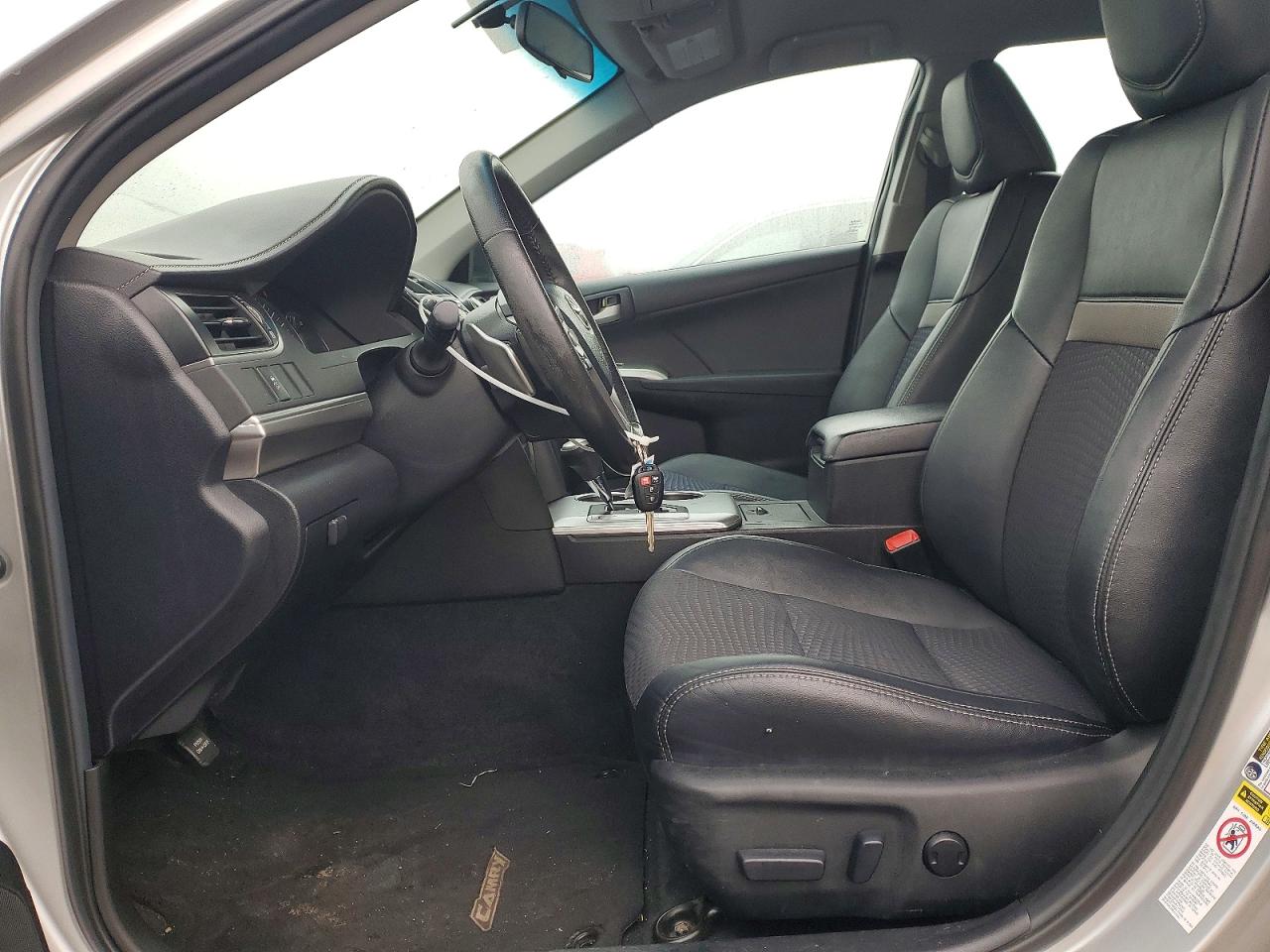 2012 TOYOTA CAMRY BASE photo 7