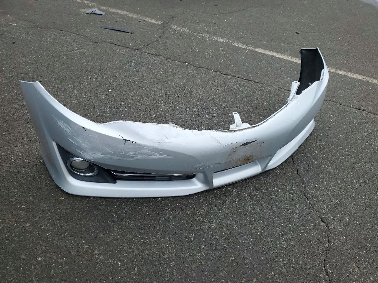 2012 TOYOTA CAMRY BASE photo 12