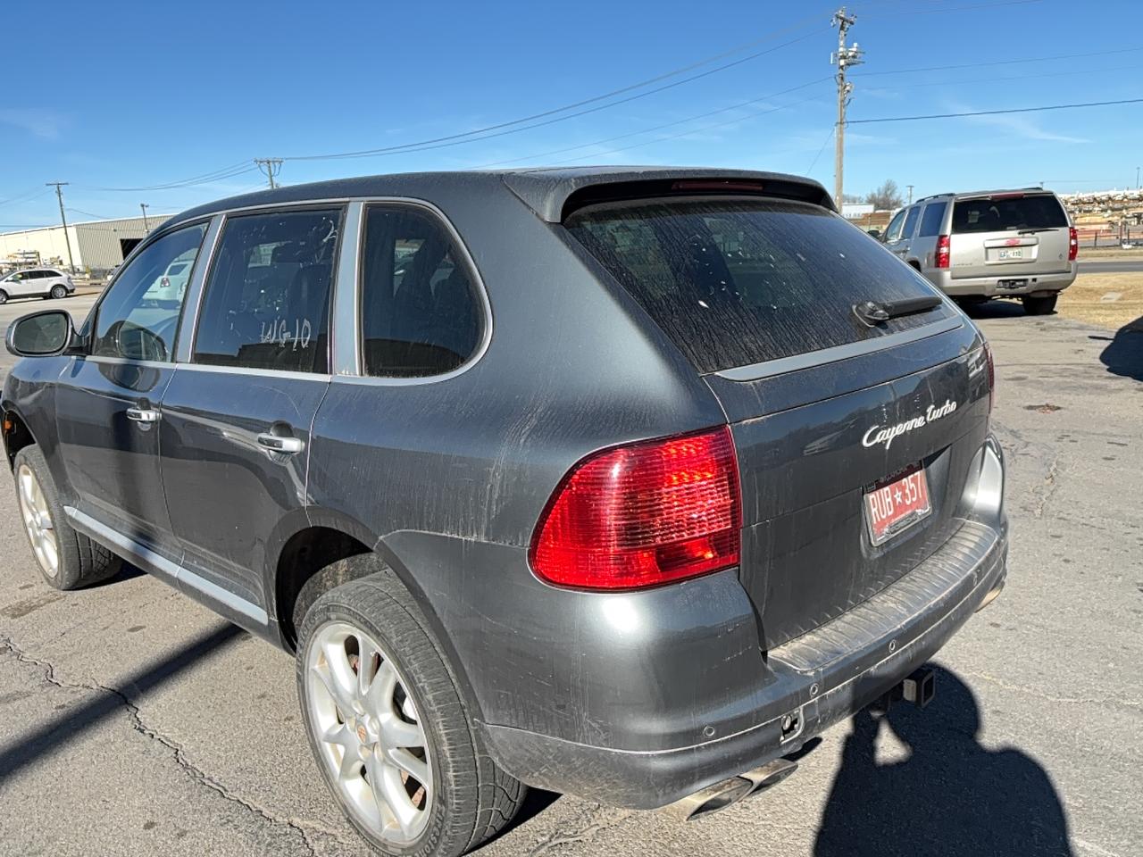 2005 PORSCHE CAYENNE TURBO photo 3
