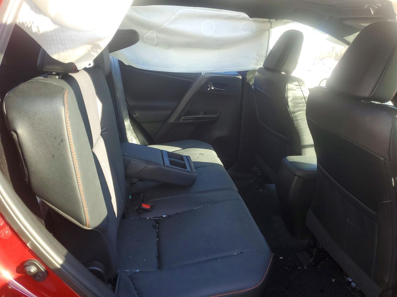 2017 TOYOTA RAV4 SE photo 10