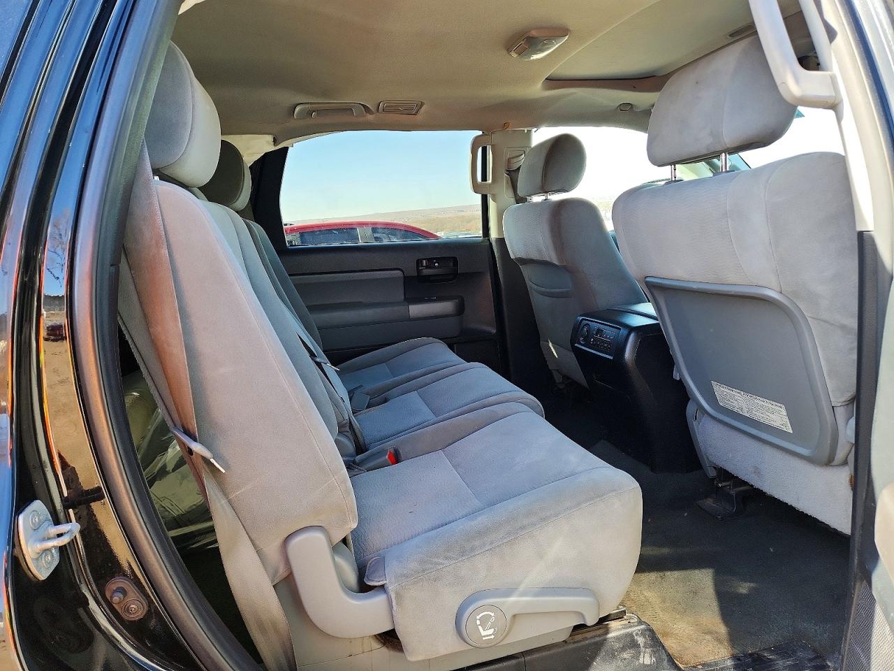 2012 TOYOTA SEQUOIA SR5 photo 11
