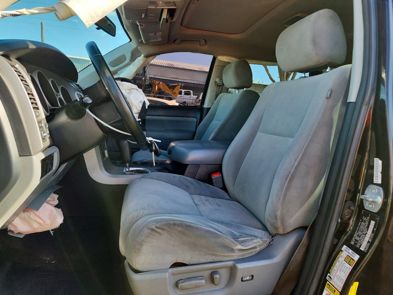 2012 TOYOTA SEQUOIA SR5 photo 7