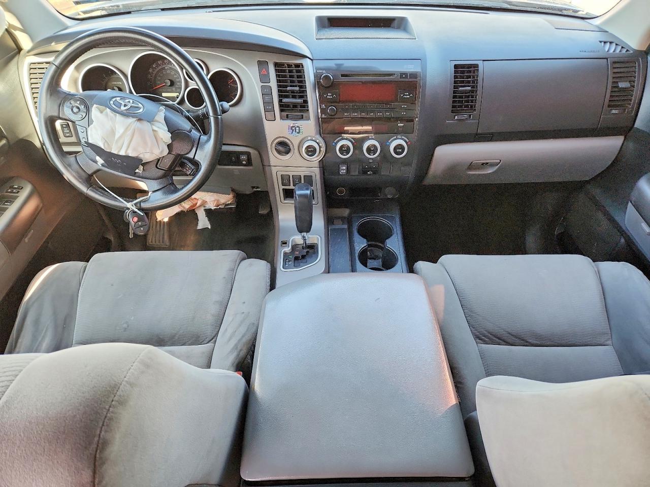 2012 TOYOTA SEQUOIA SR5 photo 8