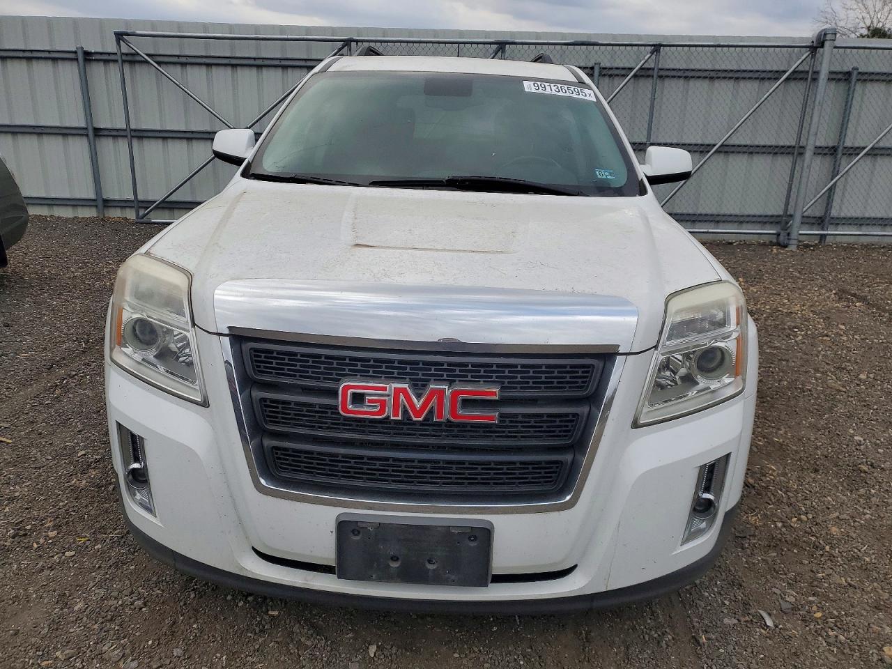 2013 GMC TERRAIN photo 9