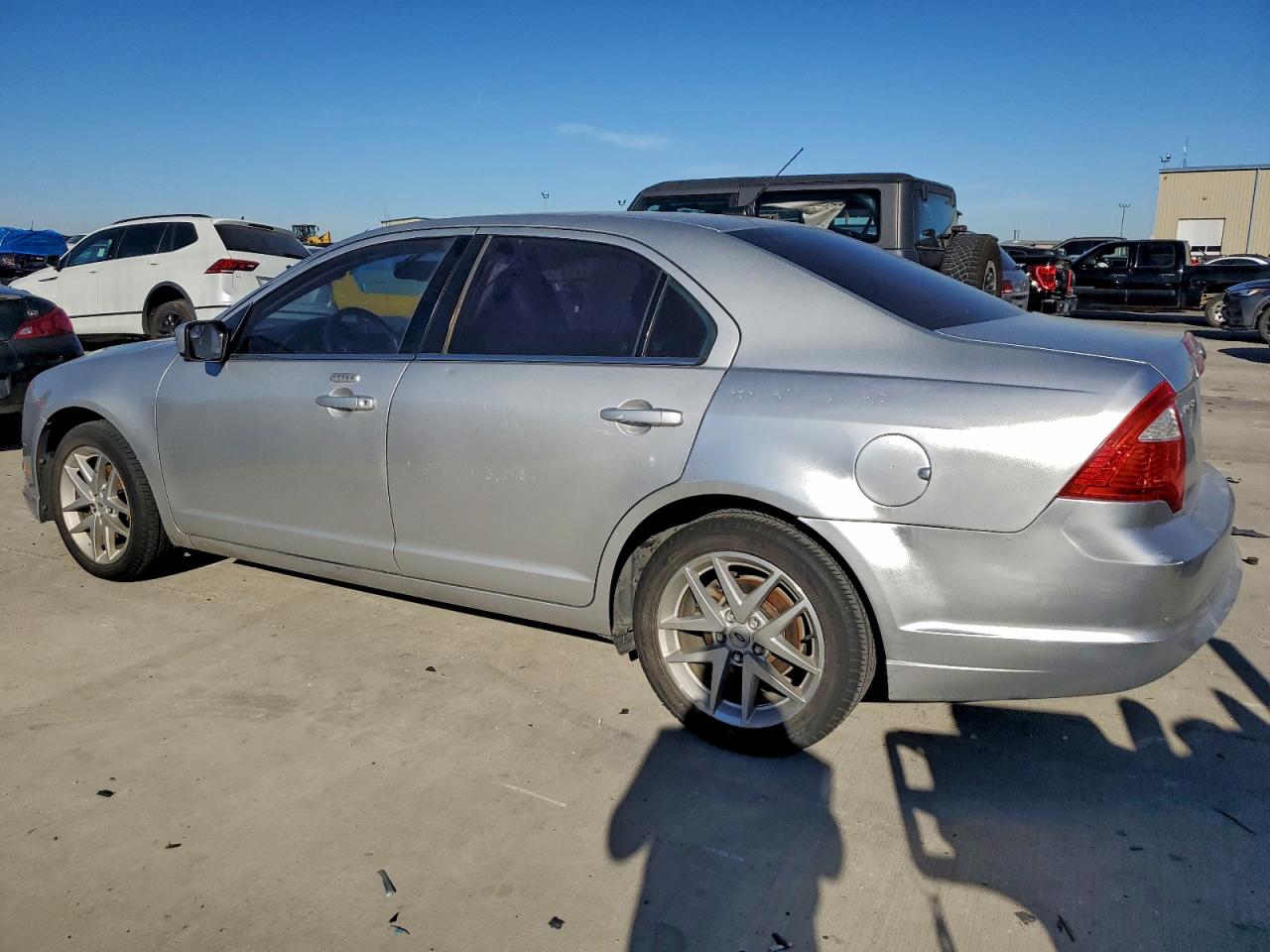 2011 FORD FUSION SEL photo 2