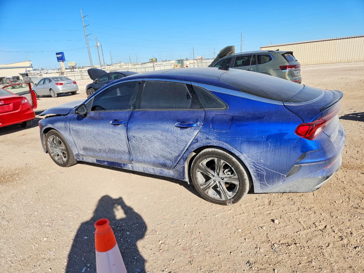 2023 KIA K5 GT LINE photo 2