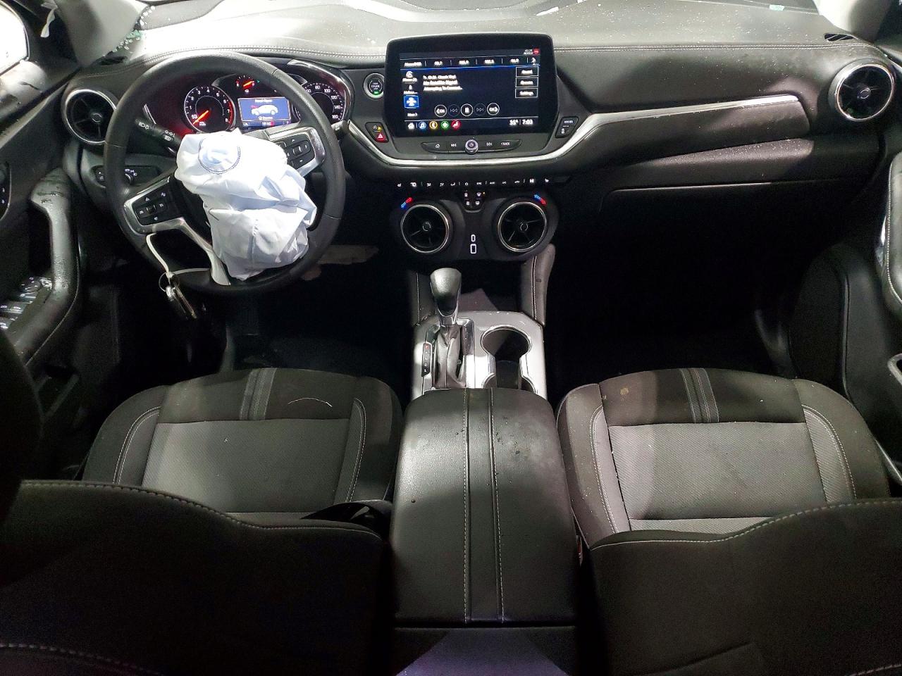 2025 CHEVROLET BLAZER 2LT photo 8