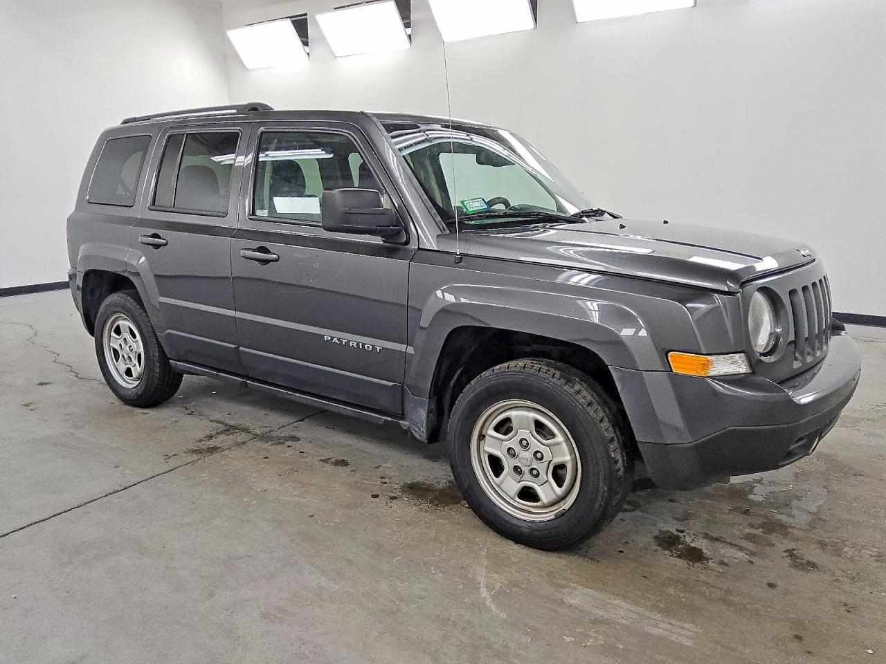 2017 JEEP PATRIOT SPORT photo 4