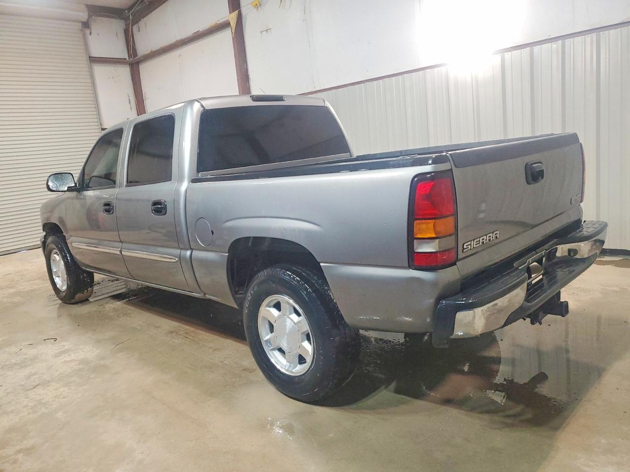 2007 GMC NEW SIERRA C1500 photo 2