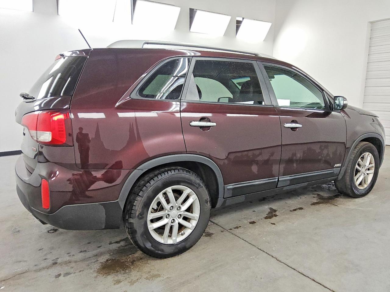 2015 KIA SORENTO LX photo 3