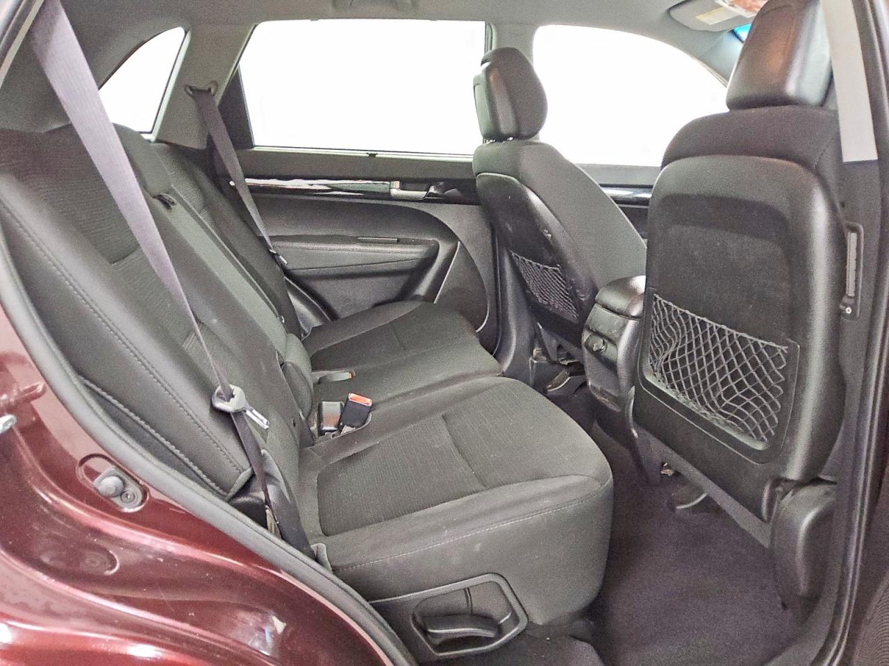 2015 KIA SORENTO LX photo 11