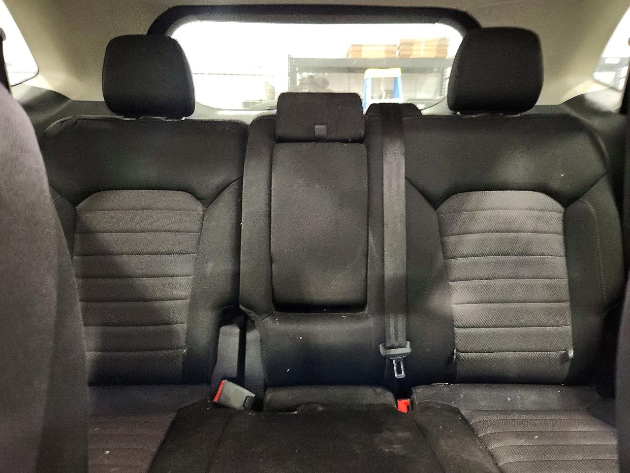 2016 FORD EDGE SE photo 19