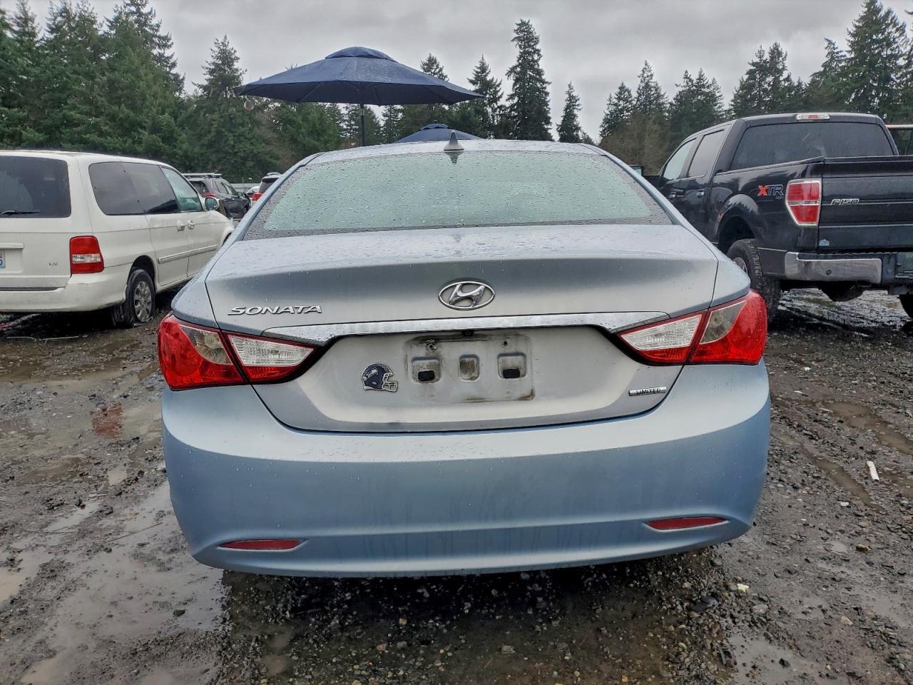 2011 HYUNDAI SONATA SE photo 6