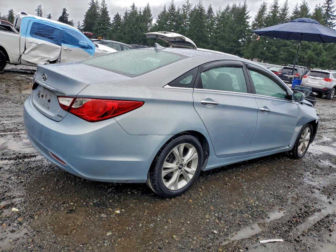 2011 HYUNDAI SONATA SE photo 3