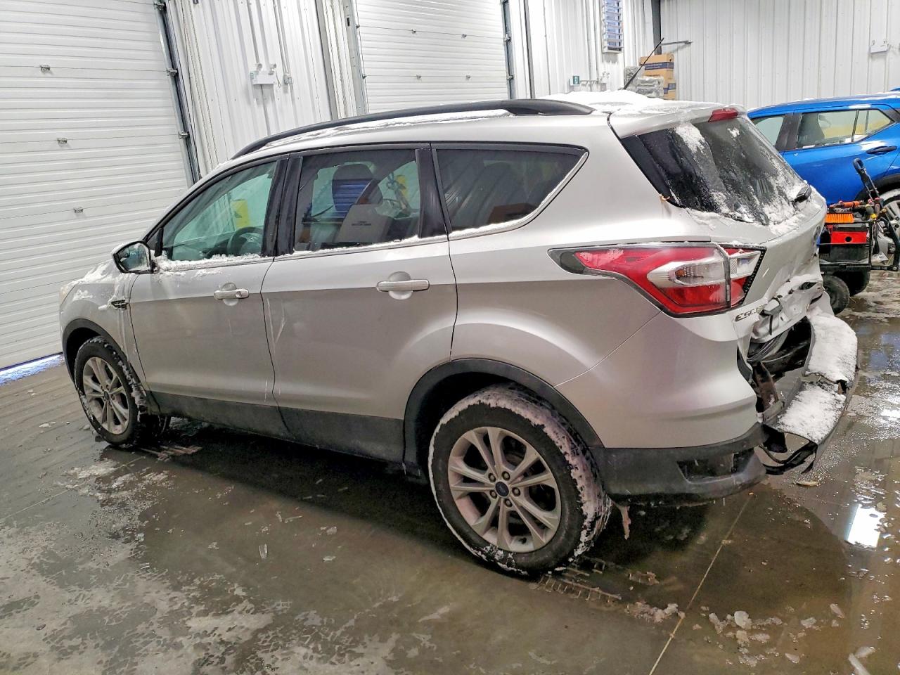 2017 FORD ESCAPE SE photo 3