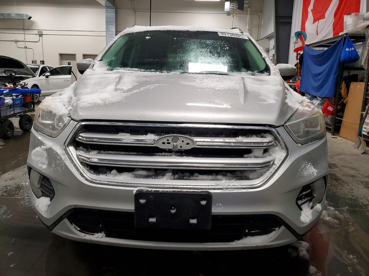 2017 FORD ESCAPE SE photo 9