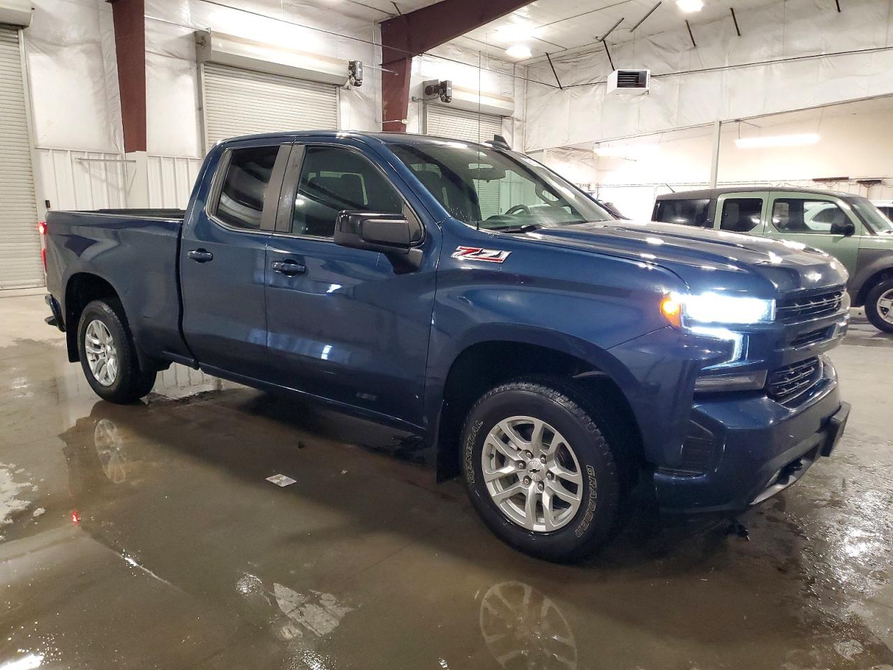 2019 CHEVROLET SILVERADO K1500 RST photo 7
