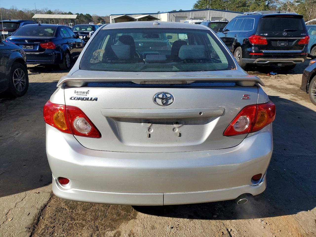 2010 TOYOTA COROLLA BASE photo 6