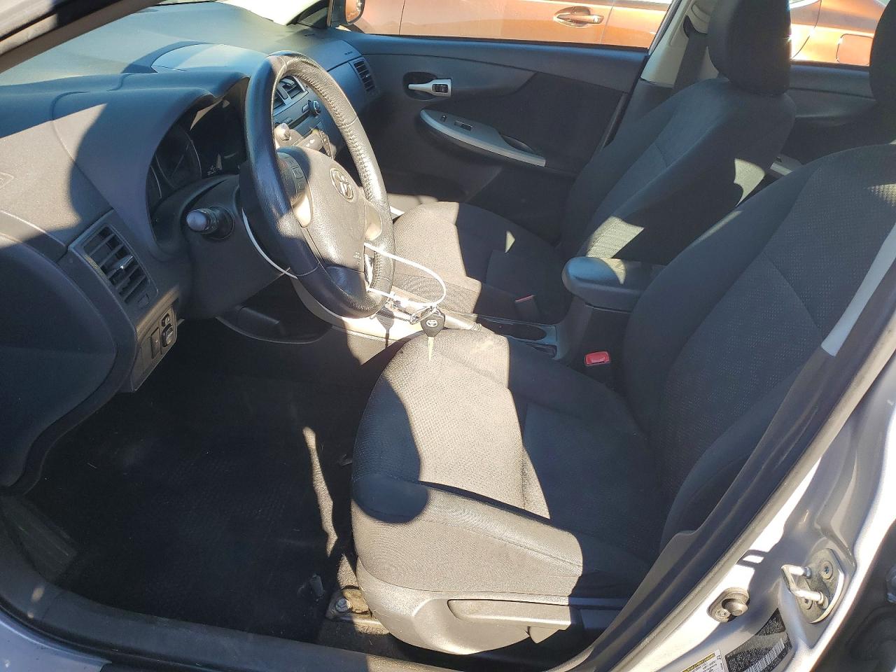 2010 TOYOTA COROLLA BASE photo 7
