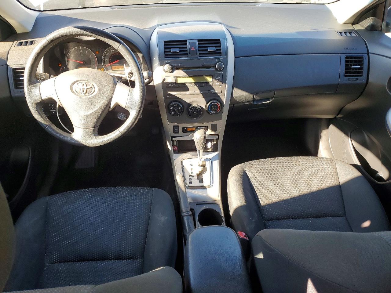 2010 TOYOTA COROLLA BASE photo 8