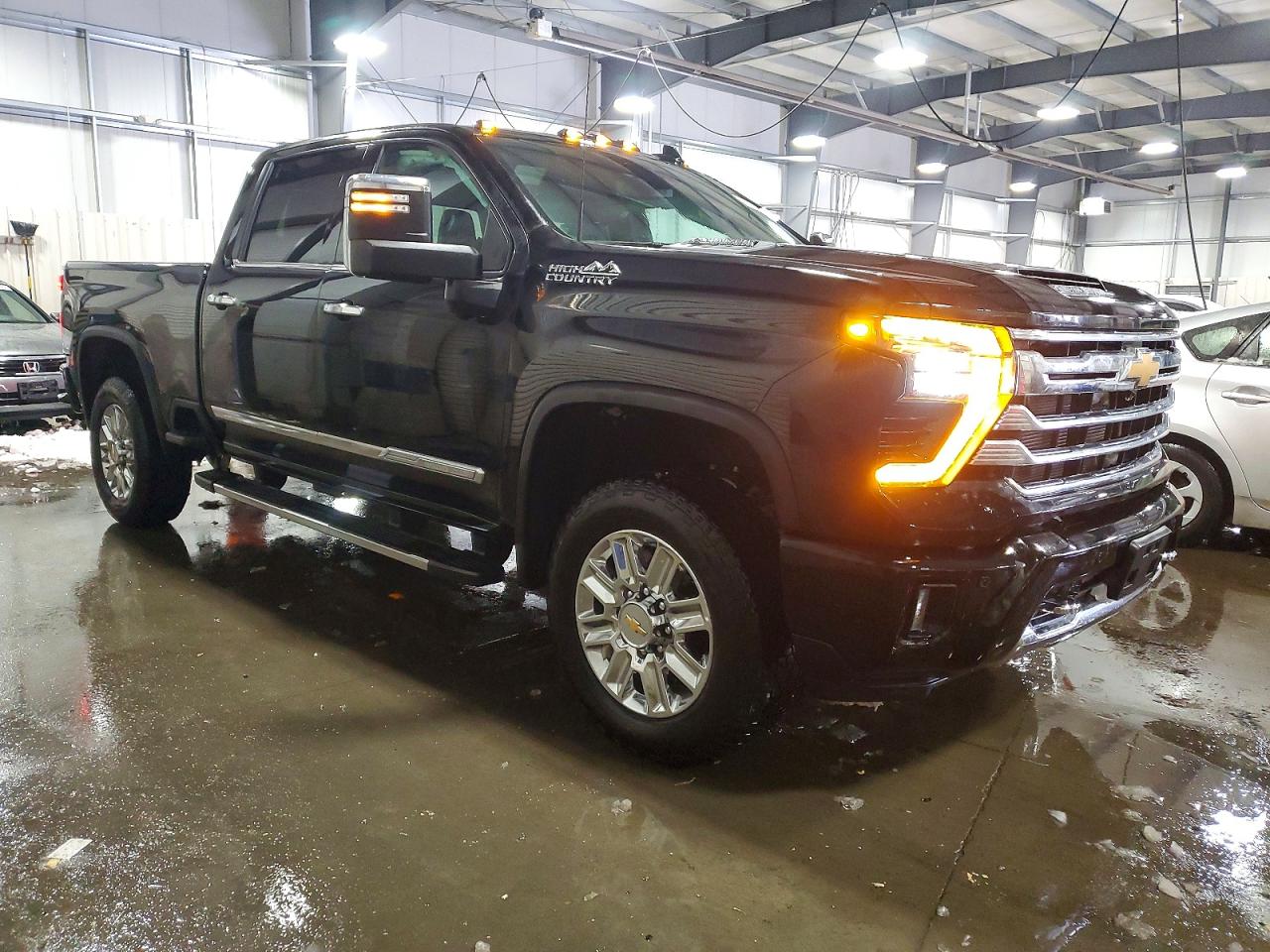 2024 CHEVROLET SILVERADO K3500 HIGH COUNTRY photo 4