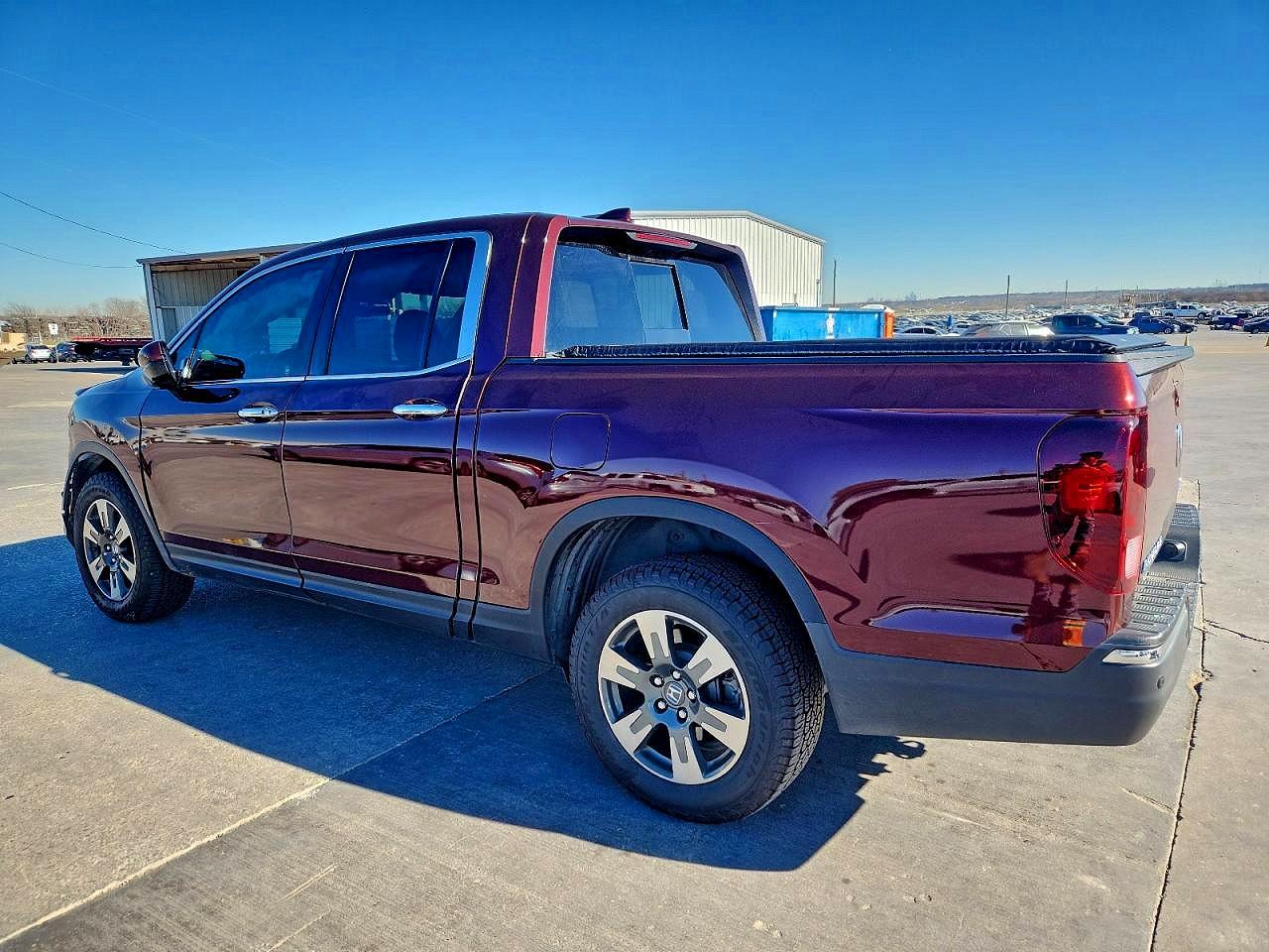 2019 HONDA RIDGELINE RTL photo 2