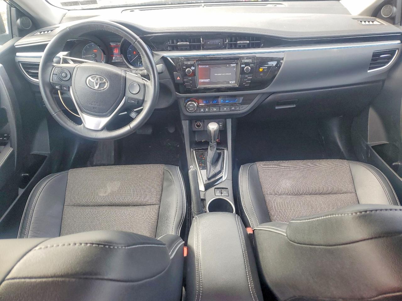 2016 TOYOTA COROLLA L photo 8
