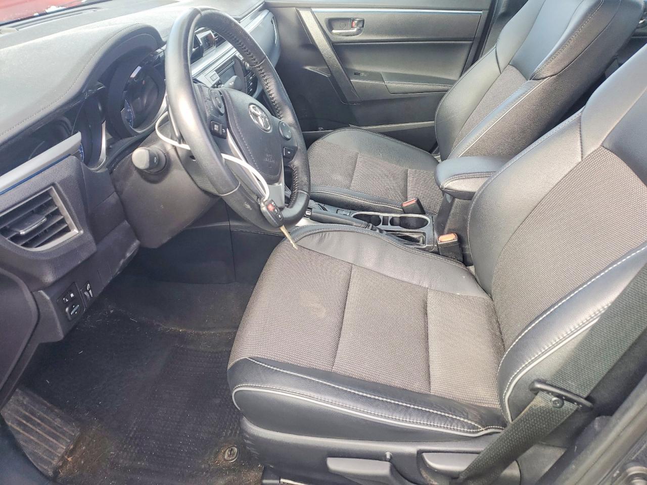 2016 TOYOTA COROLLA L photo 7
