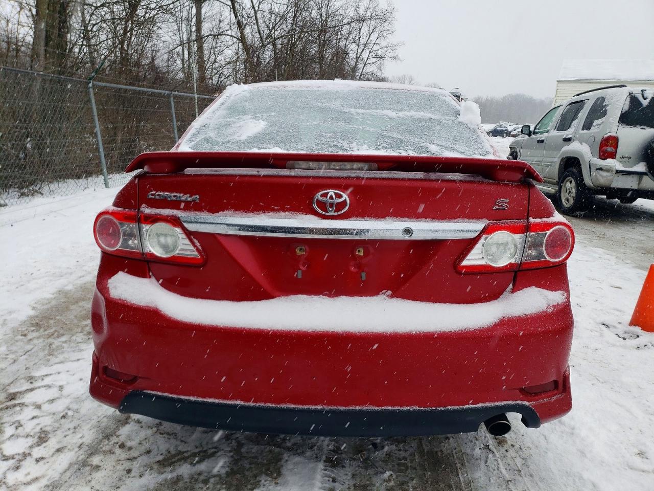 2012 TOYOTA COROLLA BASE photo 6