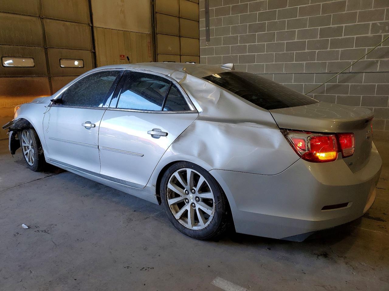 2014 CHEVROLET MALIBU 2LT photo 3