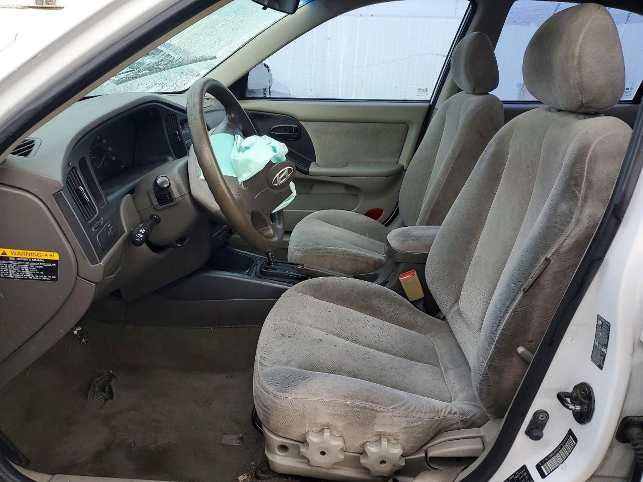 2005 HYUNDAI ELANTRA GLS photo 13