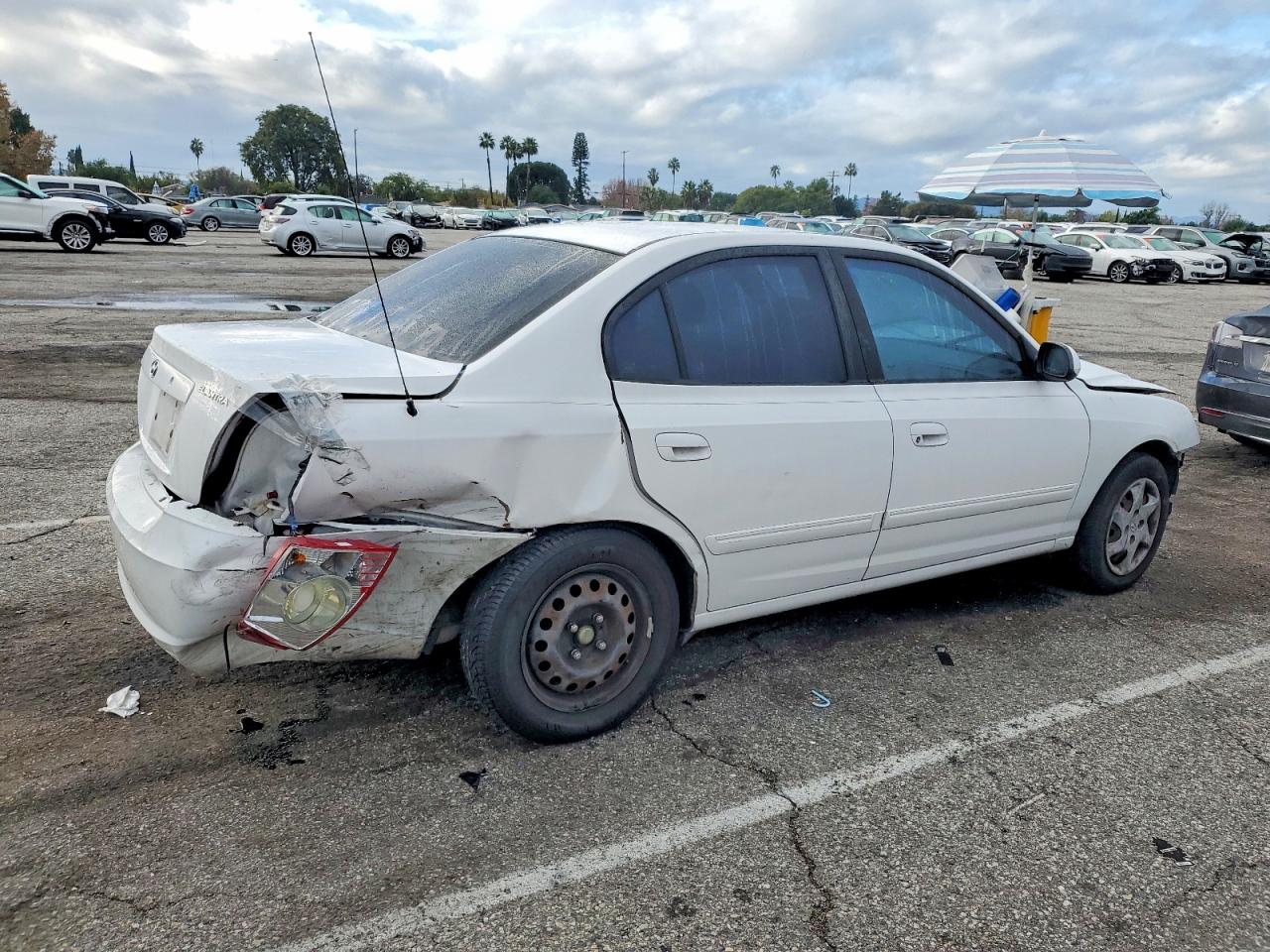2005 HYUNDAI ELANTRA GLS photo 5