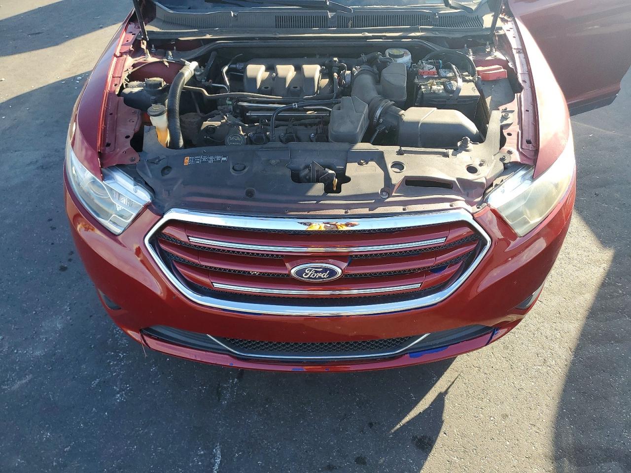 2015 FORD TAURUS SEL photo 11