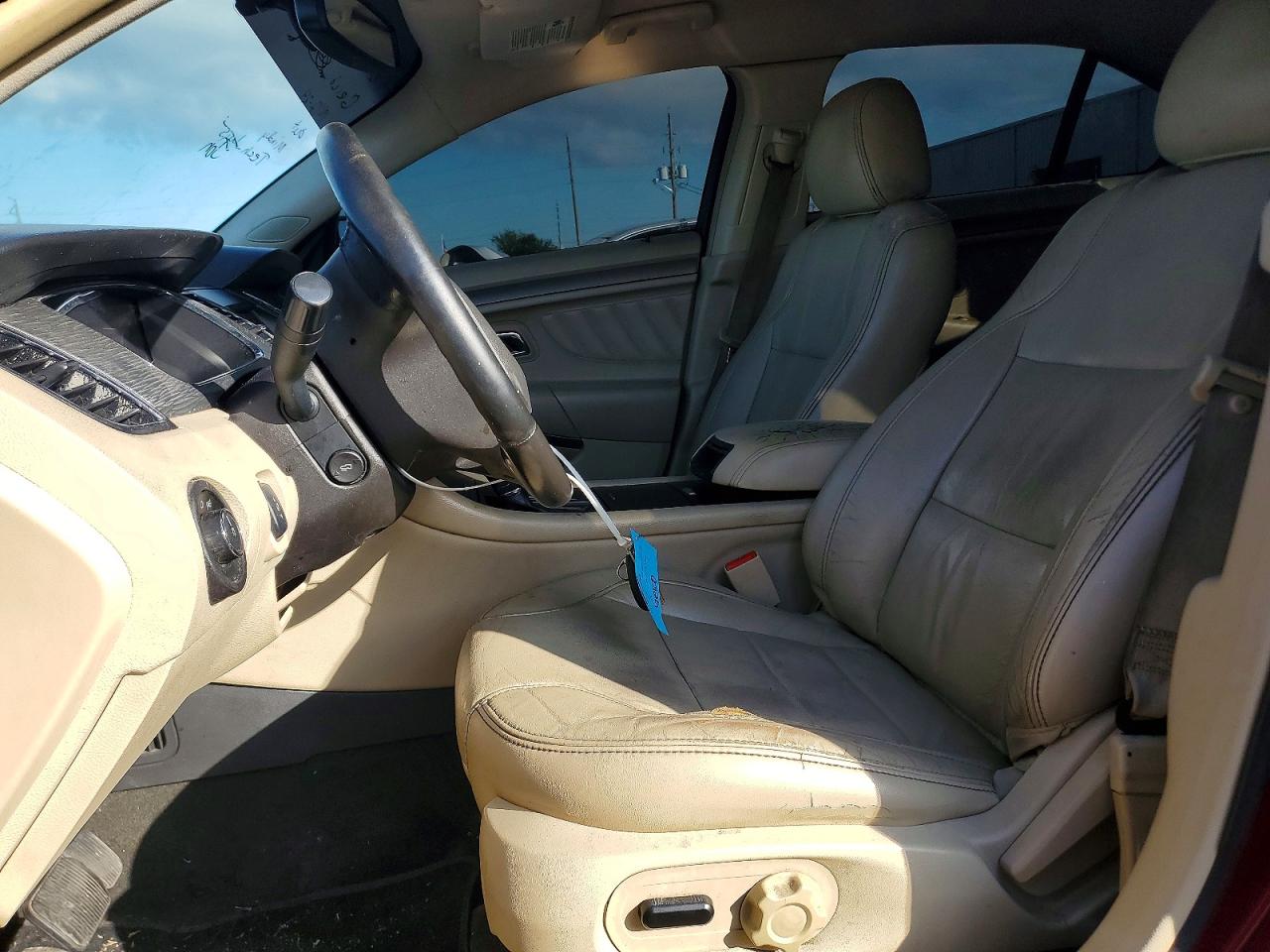 2015 FORD TAURUS SEL photo 7