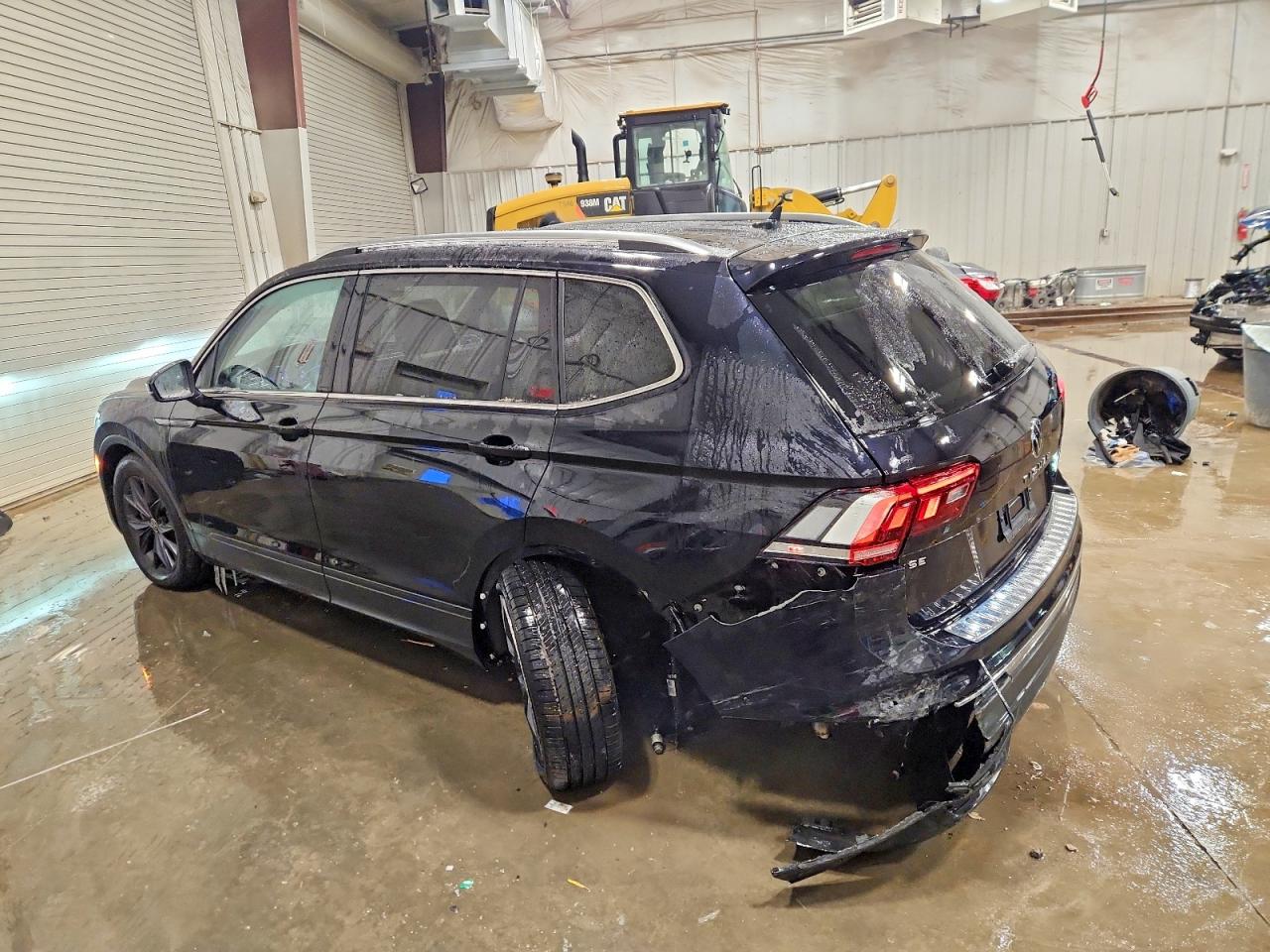 2024 VOLKSWAGEN TIGUAN SE photo 2
