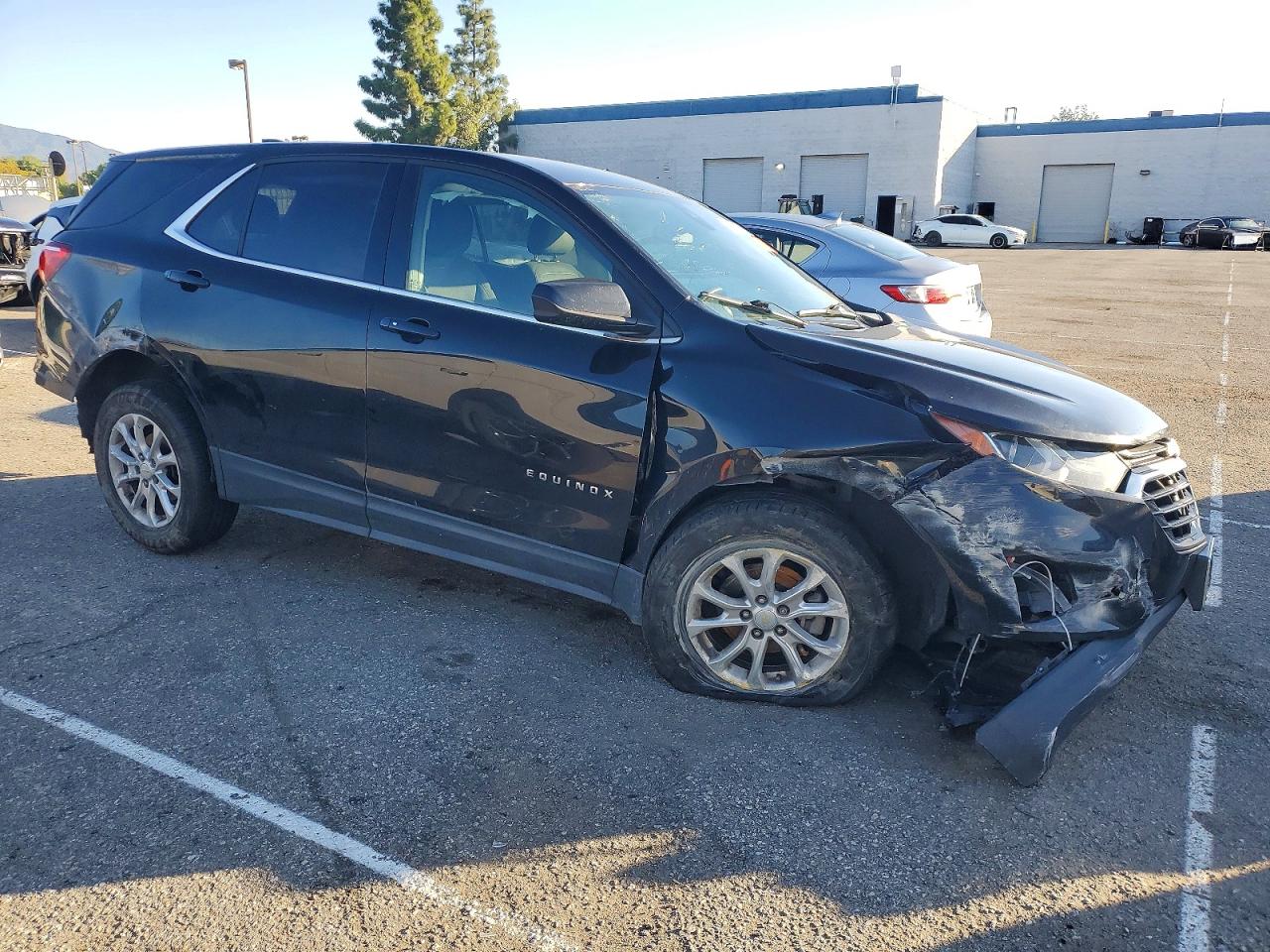 2020 CHEVROLET EQUINOX LT photo 4