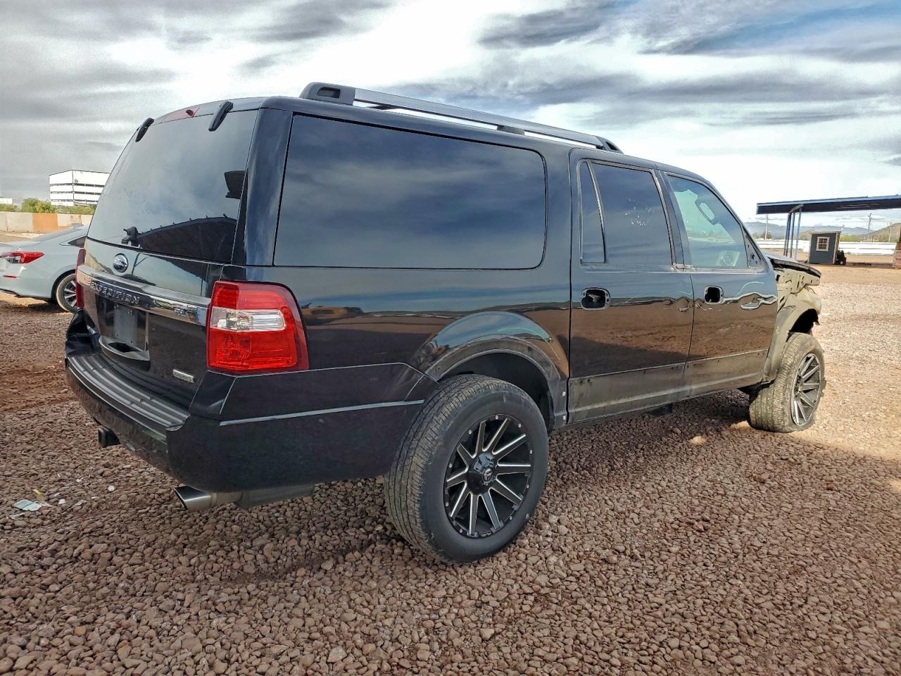 2017 FORD EXPEDITION EL LIMITED photo 3