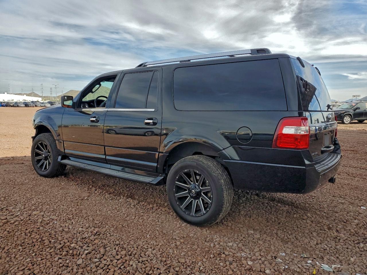 2017 FORD EXPEDITION EL LIMITED photo 2