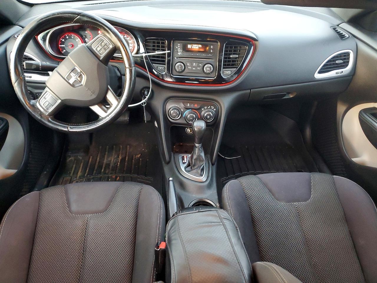 2015 DODGE DART SXT photo 8