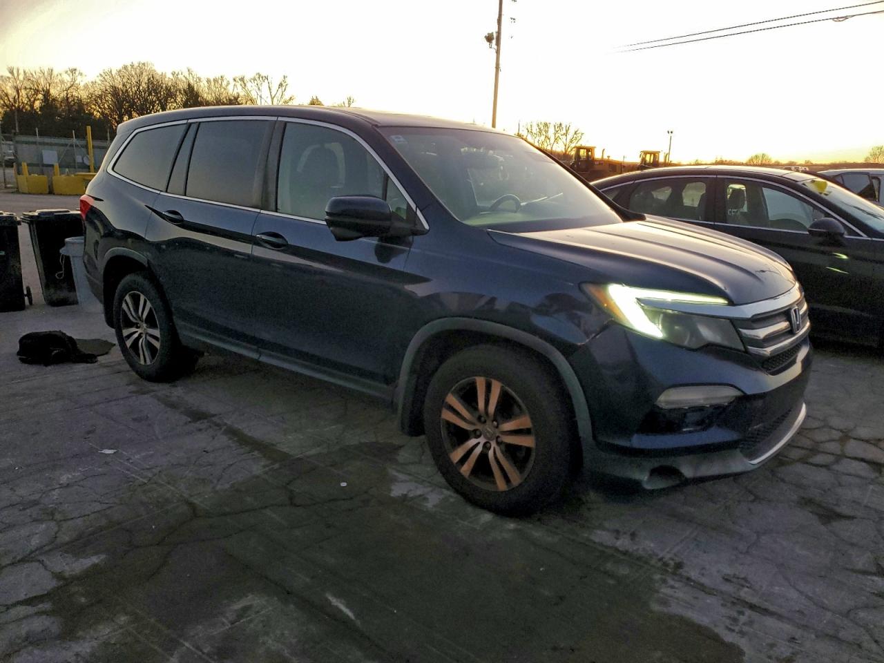2016 HONDA PILOT EXL photo 4