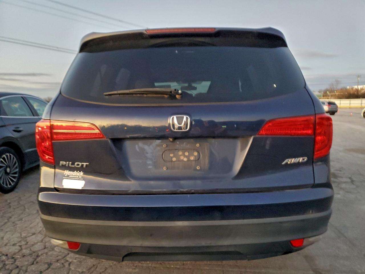 2016 HONDA PILOT EXL photo 6