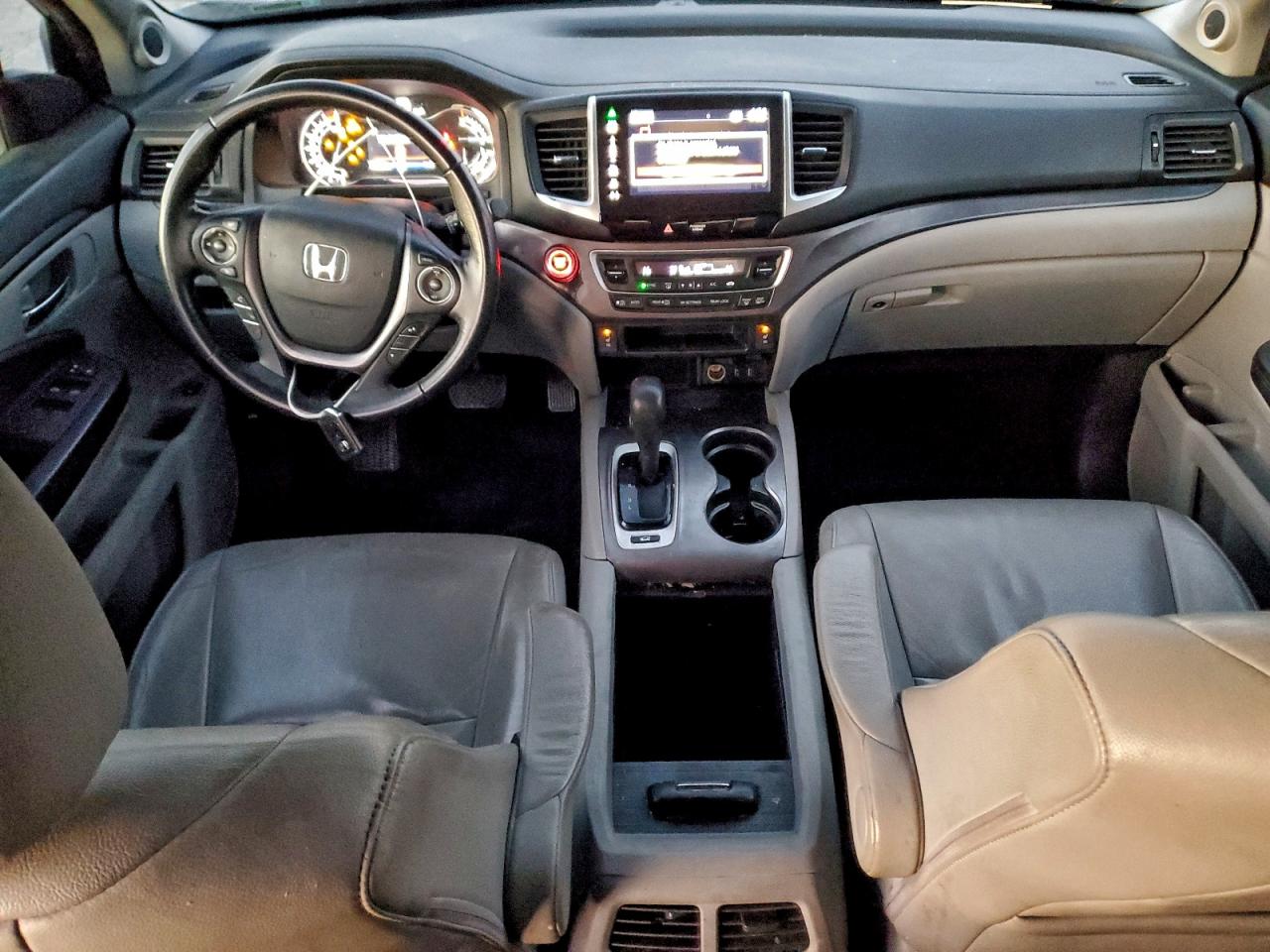 2016 HONDA PILOT EXL photo 8