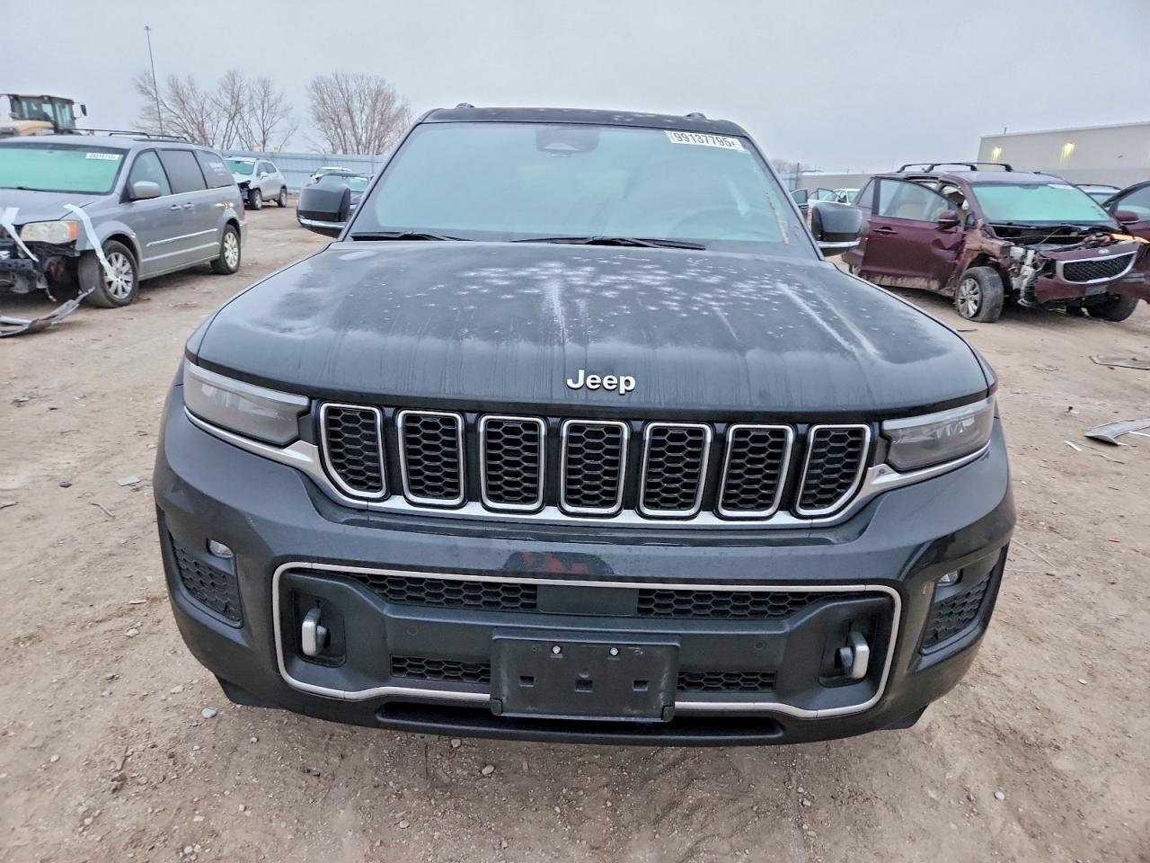2023 JEEP GRAND CHEROKEE L OVERLAND photo 5