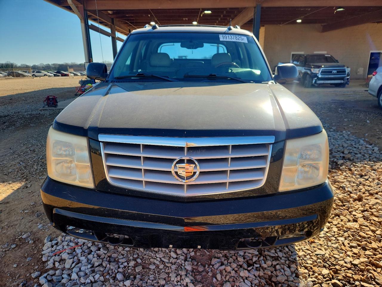 2004 CADILLAC ESCALADE EXT photo 5