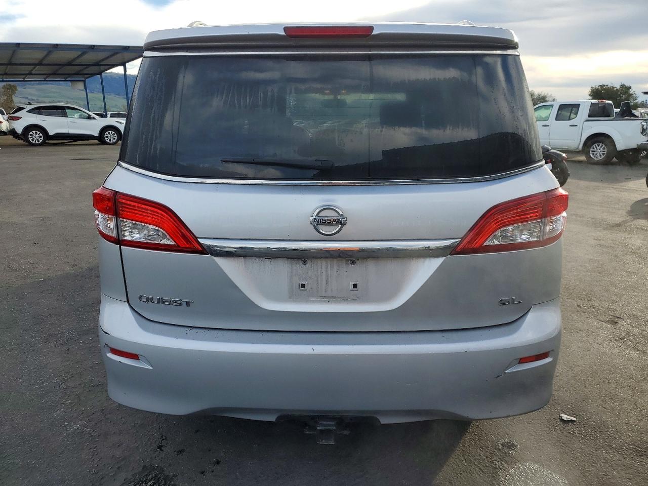 2013 NISSAN QUEST S photo 6