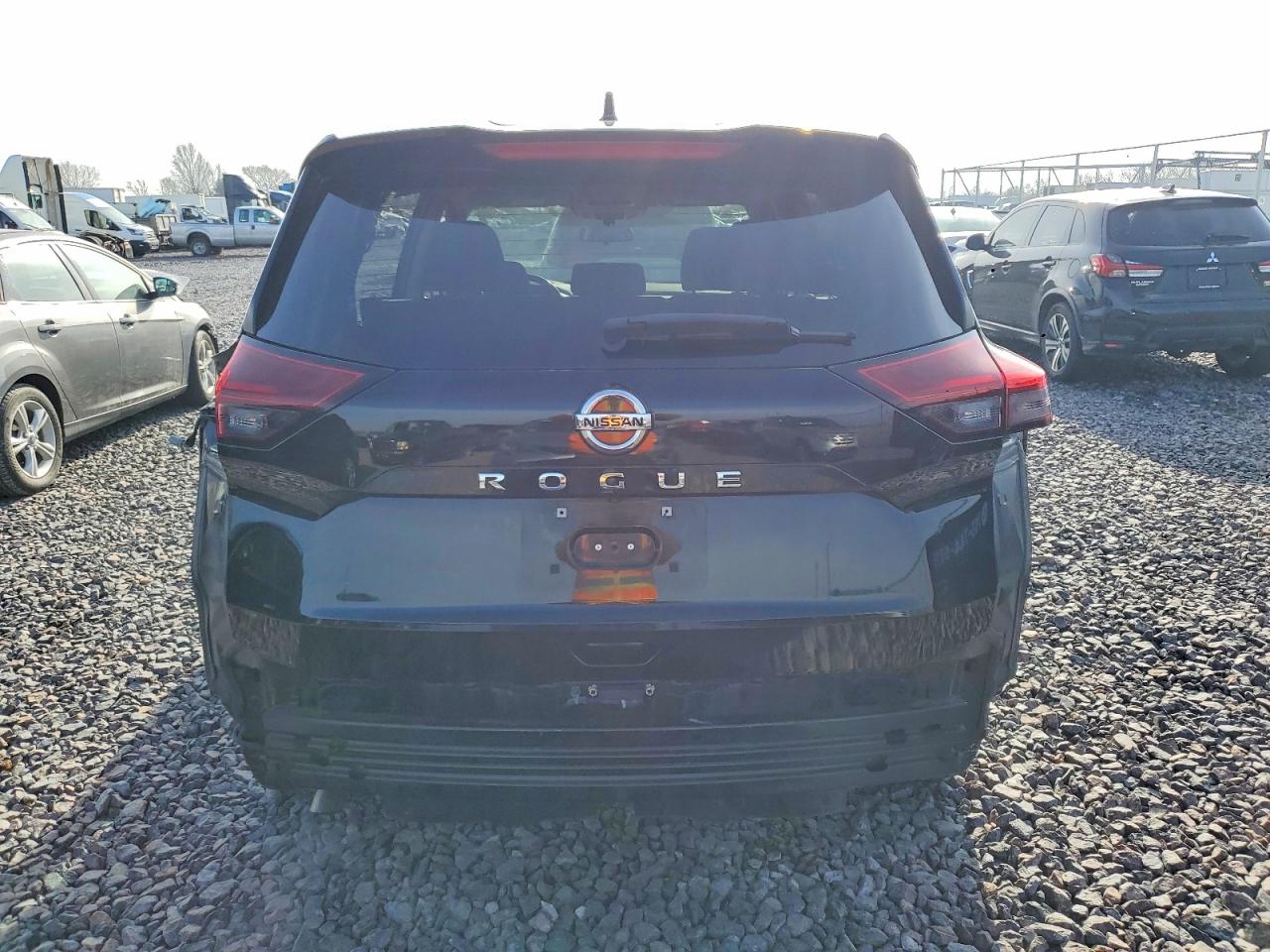 2021 NISSAN ROGUE S photo 11