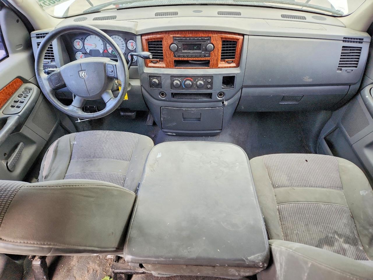 2006 DODGE RAM 1500 ST photo 8